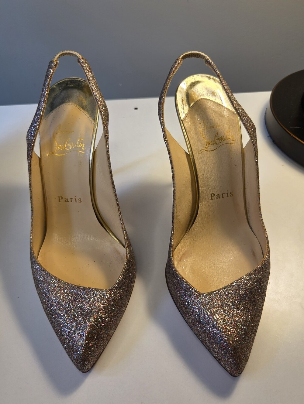 CHRISTIAN LOUBOUTIN GOLD GLITTER CORNEILLE 100MM SLINGBACK PUMP SZ 36 1/2